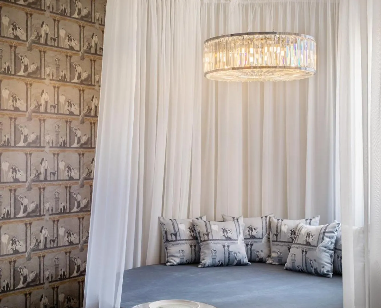 Mamaison Hotel Chain Bridge Budapest